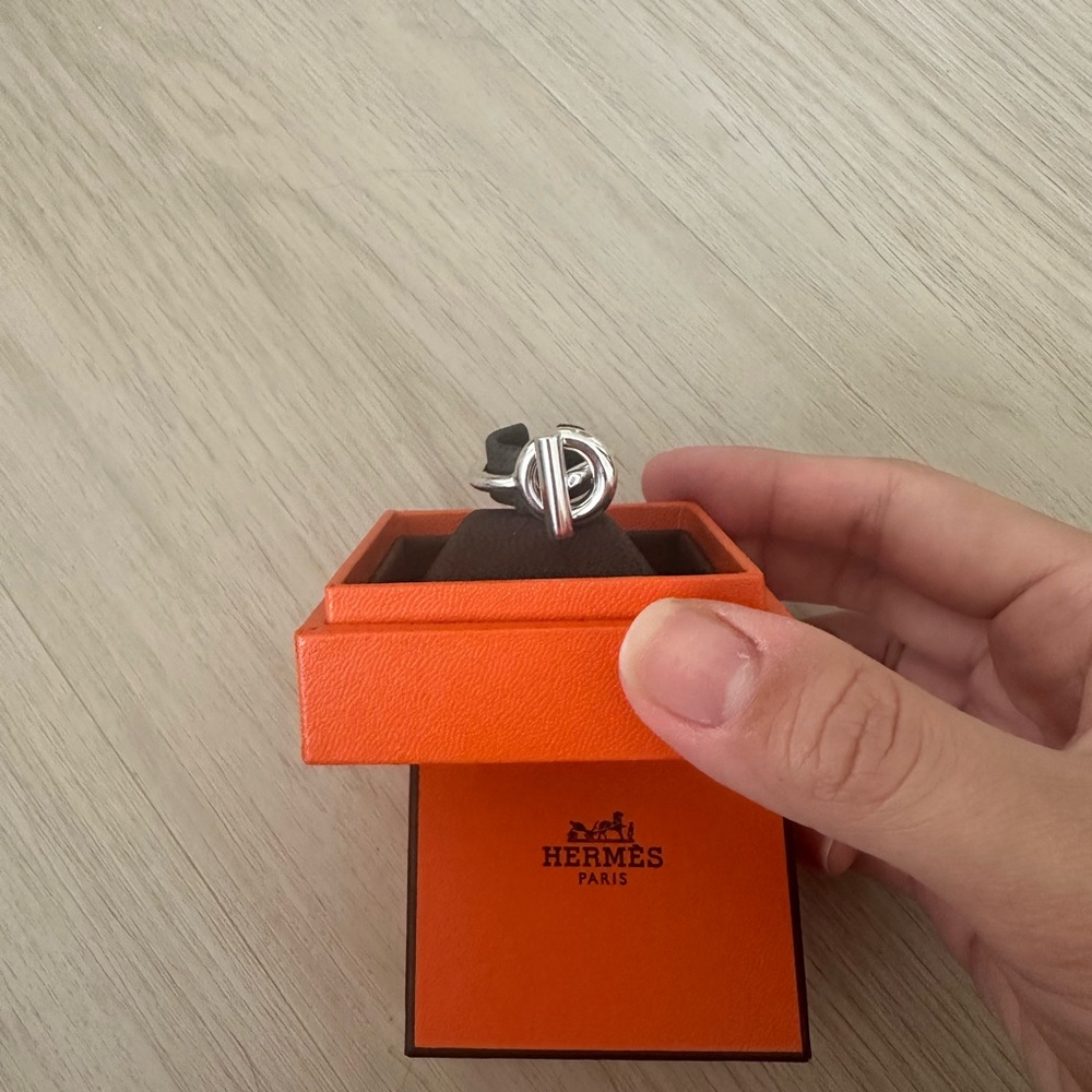 SOLD/Authentic BNIB Hermes Echappee Hermes ring, medium model